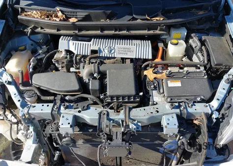 2013 Toyota Prius V Five z USA, uszkodzony, nr VIN JTDZN3EUXD3190562